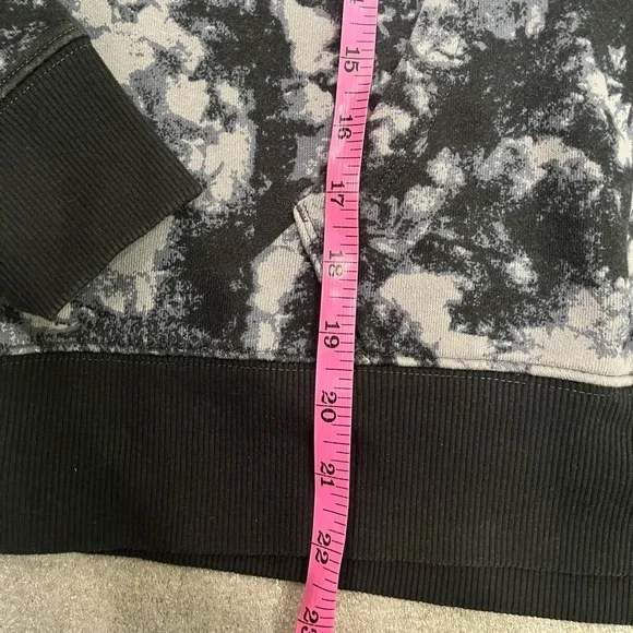 [M]Champion Black and Gray Tie-Dye Hoodie NWOT - Picture 6 of 9
